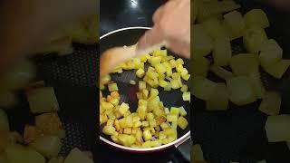 Frittata zucchine e patate #short #food #perte #ricette #ricetta #cucina #pasta