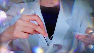 ASMR a professional doctor's ear cleaning