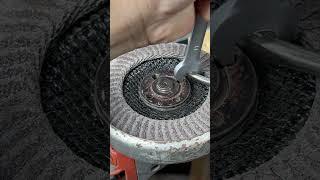 A simple trick to solve a stubborn problem#USA #ToolHack #QuickFix #EasyDIY