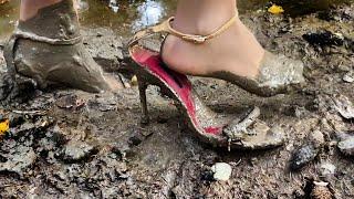 Carolina Herrera Sandals Got Stuck in Mud, High Heels in Mud, Sandals Stuck, Wet High Heels (# 1486)