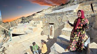 Magic Cave Porch: Nomadic Lady's Art in Building a sloping pavement