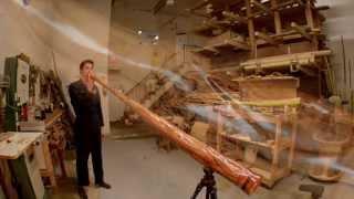 William Thoren demos a Wet Didgeridoo with Moltron Banana