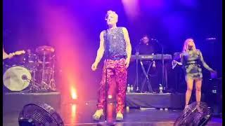 Andy Bell Ten Crowns Tour - Hideaway (footage Vera Zett)