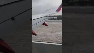 landing in Islip New York.   Please like and subscribe so I could make more videos.