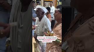 Watch how a 93-year-old fulfilled a 15-year promise to his wife with Rs. 20 and an act of kindness.