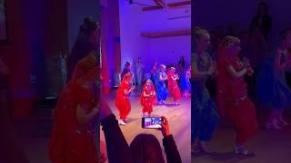 #indiandancevideo #dancingshow #dancinggirl #top2024 #uniqueshorts