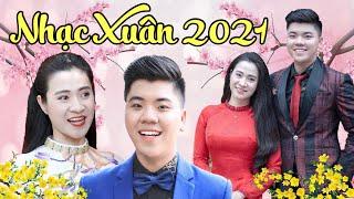 Liên Khúc Nhạc Xuân Hay Nhất Năm 2022 - MC Hoàng Sơn Giang Và MC Huỳnh Giao