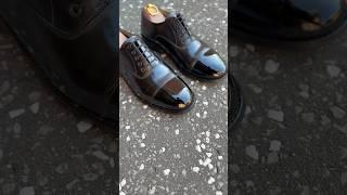 How to get the best Mirror Shine just add Water #tintedmirror #leather #mirrorshine #asmr