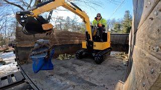 Bringing Home a New Micro Excavator From the Auction