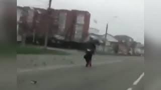 Батюшка на самокате