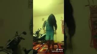 Tidak pakai sot saat goyang