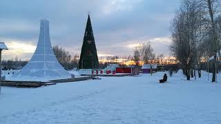 Самая большая ёлка в России на острове Татышев, Красноярск