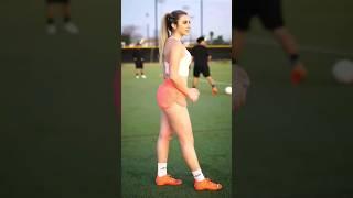 САМАЯ КРАСИВАЯ ФУТБОЛИСТКА! #football #girl #beautiful #футбол #мяч #девушка