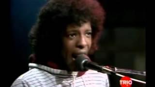 Sly Stone on Letterman 1983