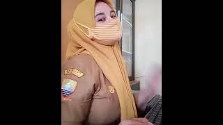 semangat bareng hijaber di 2021 work from home dirumah saja sambil nonton YouTube