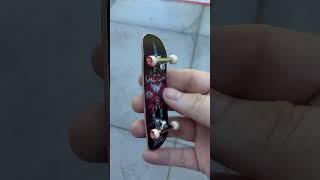 The new 26mm @DynamicFB trucks are giving small deck energy #fingerboard #fingerboarding #techdeck