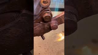 How to unscrew a rusty bolt