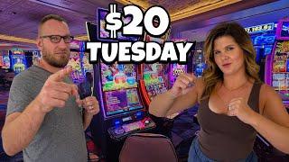 Wife Vs Husband $20 Slot Battle in Las Vegas!