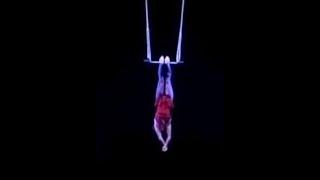 Лучшие воздушные номера: Гимнастка  на трапеции Emma Henshall (Германия)