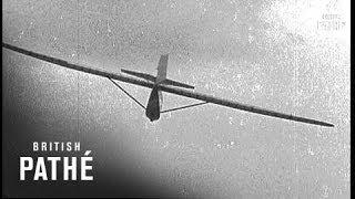 Gliding At Dunstable (1937)