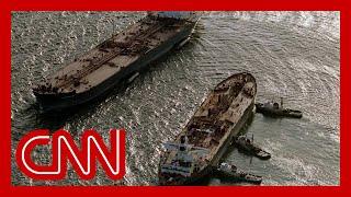 Oil and water: The wreck of Exxon Valdez (2014)