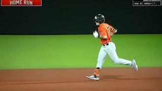 Oregon State's Travis Bazzana hits home run vs. San Diego in Corvallis regional, 6/4/22