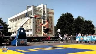 USL3x3. Miller (HOTC) sick UNDER BOTH LEGS dunk!