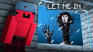 Minecraft's Newest Horror Mod is Always Stalking... The Locust