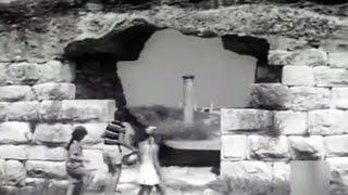 1970 La antigua Ampurias (Emporion). Arqueología España Don Eduardo Ripoll. Excavaciones.