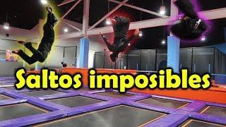 H4 SE TRANSFORMA EN MASCARA PLATEADA EN EL PARQUE DE TRAMPOLINES *El enmascarado no lo puede creer*