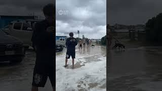 Cyclone Alfred: Tidal Surge Smashes Gold Coast Beach Car Park As Storm Nears | 10 News First