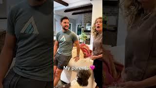 TELLING OUR FAMILIES I'M PREGNANT! 