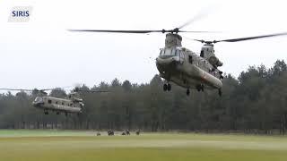 Koninklijke Luchtmacht houdt oefening met chinooks in Someren Heide