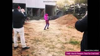 [ TWD - VFX The Tower 10x15 ] Paola Lázaro entrenando con el arma de Princess vs Princess en acción