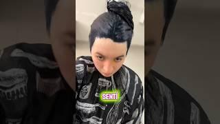 Cabello negro con tinte azul