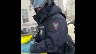 Москва. Антивоенное шествие и задержания