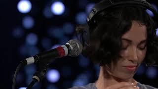 Kelly Lee Owens - Lucid (Live on KEXP)