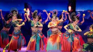 美到失语！新疆美女古丽米娜演绎西域乐舞 | 中国舞台