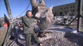 Minn. Sculptor Zoran Mojsilov Puts Big Rocks 'on a Diet' to Hone Human Forms