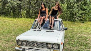 CRUSH CAR || Two beautiful girls crush and break a car with high heels