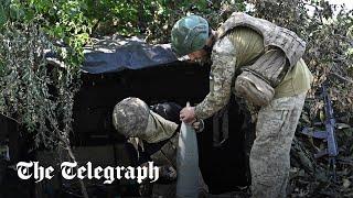 Ukrainian soldiers receive cluster bombs for attack against Russian forces