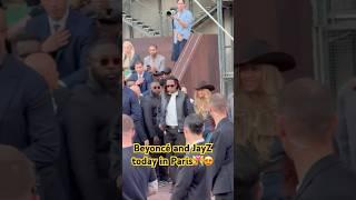 Beyoncé & JAY-Z at Pharrell 's Louisvuitton show in Paris ‍️‍#fashion #beyonce #jayz #couple