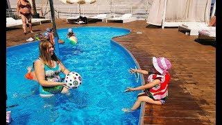 Отдыхаем на Дне Рождения Таи 7 лет/ BONO BEACH CLUB/ Liya Odesskaya