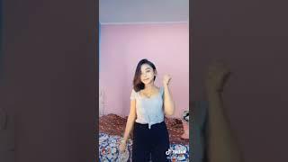 TikTok Hot Sikut challenge