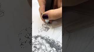 It never comes a boring day when my hands with a Cuttlelola Dotspen, happy dotting day 