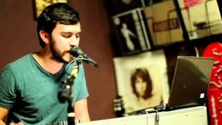 Quiet Kids - No Place to Hide (DEBUT) at FallBack Records