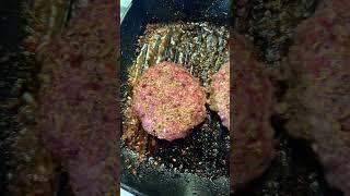 #fast #simple #lunch #food #burger #hungry #beefy #beef #satisfying #sizzling