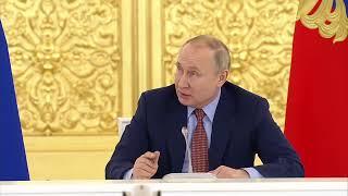 Президент Группы "Полипластик" Лев Гориловский выступил перед Владимиром Путиным