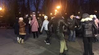 В Києві весілля гуляють!!! Танцы в парке Горького!!!ХарьковЯнварь 2021