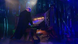 Epic Halloween Organ Solo | Toccata in D Minor | Richard Elliott